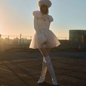 NWT Selkie The Ivory Ice Skate Home Cardi Small